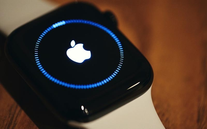 cách khắc phục Apple Watch bị treo táo