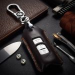 Bao Da Chìa Khóa Ô Tô Mazda 3 3 Nút Classic Dạng Dẹp Da Bò Pullup Nâu Đất