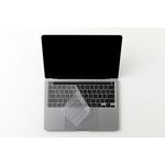 phu-phim-macbook-pro-16-2021-innostyle-keyguard-tpu-crystal-05